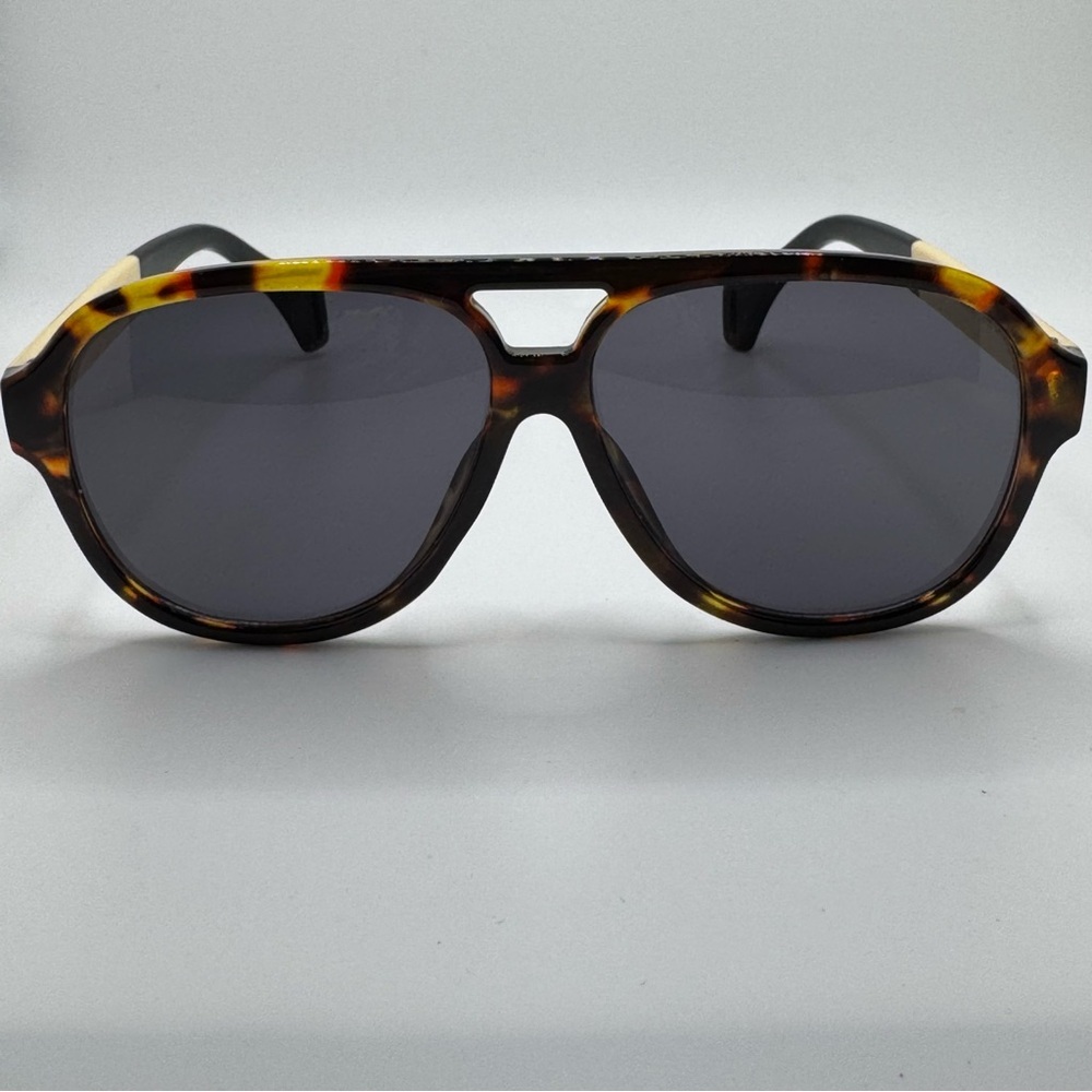 KITS HAVANA Sunglasses with Dark Lenses